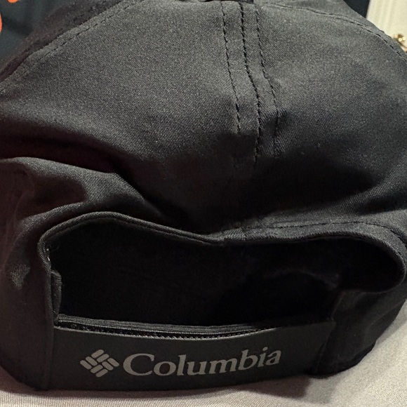 Columbia Coolhead Black Cap - Picture 2 of 5